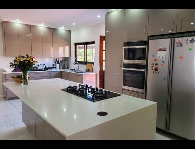 6 BEDROOM HOUSE FOR SALE IN BRACKENDOWNS